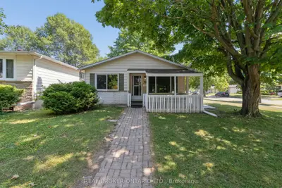 74 Helene Crescent, Waterloo, On N2l 5e5