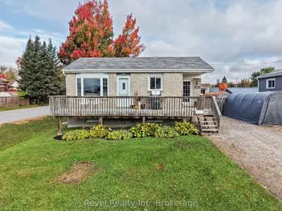 204 Delaware Avenue, North Bay, On P1b 6z8
