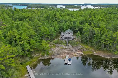 7772 Island 1810/bone Island, Georgian Bay, On P0e 1e0