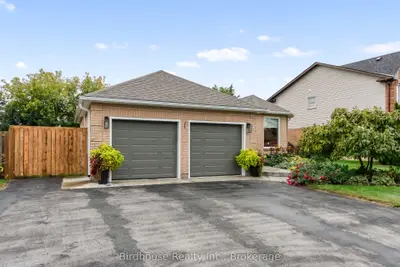 25 Kirkconnell Road, Kawartha Lakes, On K9v 6e7