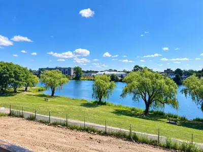 350 Prince Charles Drive 326, Welland, On L3c 7b3