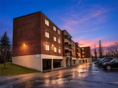 4 Avalon Place 303, Kitchener, On N2m 4n6