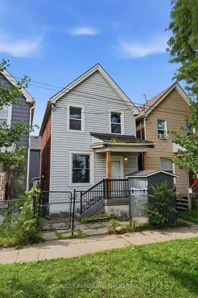 38 Mars Avenue, Hamilton, On L8l 3v8