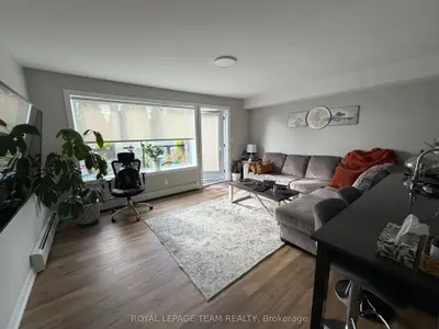 1305 Summerville Avenue 204, Carlington - Central Park, On K1z 8g7