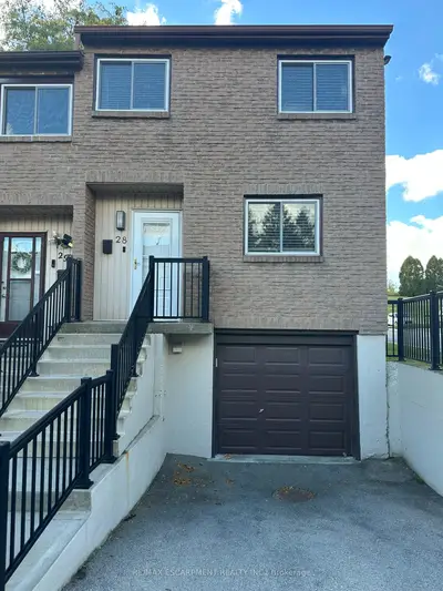 250 Magnolia Drive 28, Hamilton, On L9c 6m3