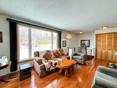 14 Lloyd Irwin Street, Marathon, On P0t 2e0