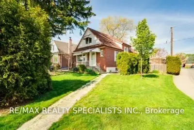 2 East 41st Street UPPER, Hamilton, ON L8T 2Z2