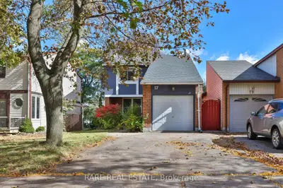 17 Glaceport Avenue, Hamilton, On L9h 7e2