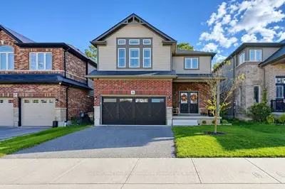 31 Elmbank Trail, Kitchener, On N2r 0b3