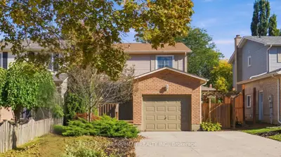37 Bayview Drive, Grimsby, On L3m 4z6