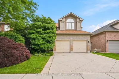 207 Valridge Drive, Hamilton, On L9g 4y4