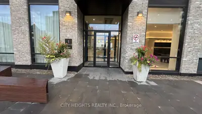 1 Jarvis Street 711, Hamilton, On L8r 0a8