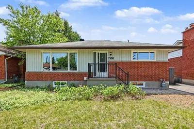 1308 RUSTIC Drive, Parkway Park - Queensway Terrace S and Area, ON K2C 2Y1