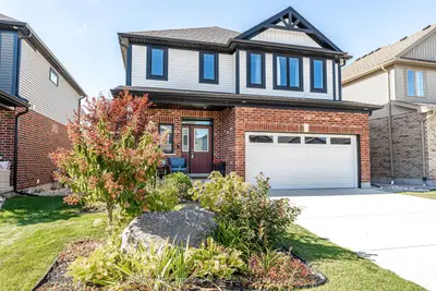 74 Ahrens Drive, Stratford, On N5a 0h6