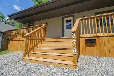 378 Thorold Road, Welland, On L3c 3w6