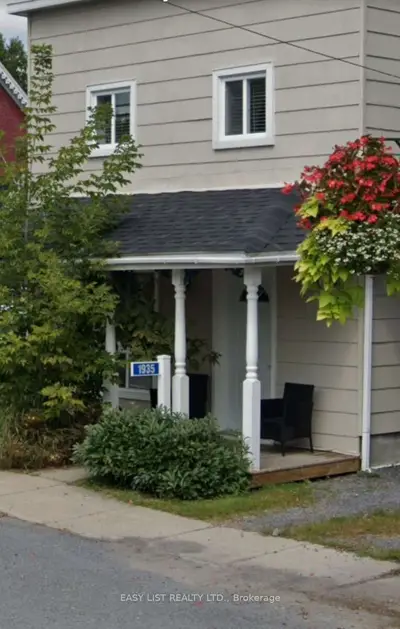 1935 Front Road, Hawkesbury, On K0b 1b0
