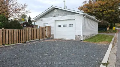 220 High Street S, Thunder Bay, On P7b 3k7