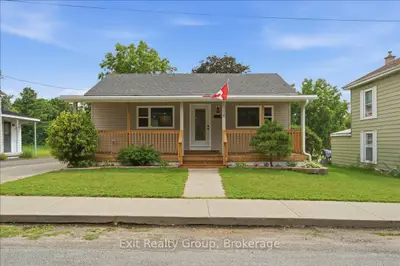 8 Albert Street, Prince Edward County, On K0k 2t0