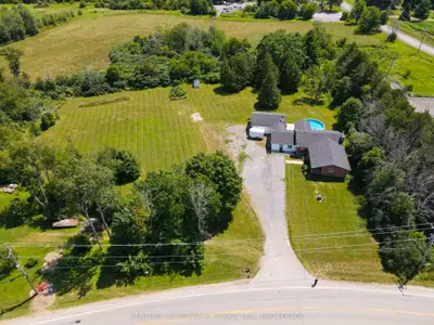 31 Station Road, Front Of Leeds & Seeleys Bay, On K7g 2v3
