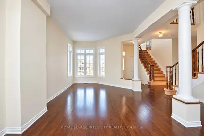 104 Whitestone Drive, Carlington - Central Park, On K2c 4c5