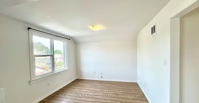 301 Wallace Ave Avenue S Upper, Welland, On L3b 1r8