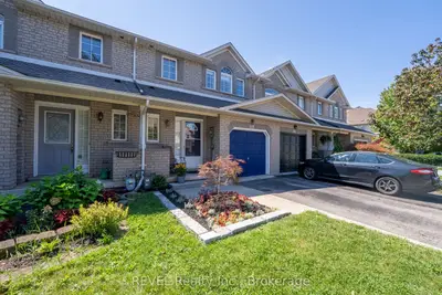 11 Elderberry Avenue, Grimsby, On L3m 5m9