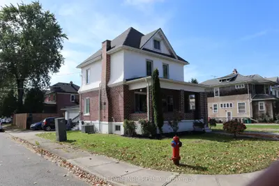 5020 Mcrae Street, Niagara Falls, On L2e 1p3