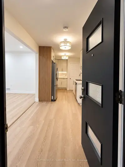 9 Grenadier Drive, Hamilton, On L8t 4c7