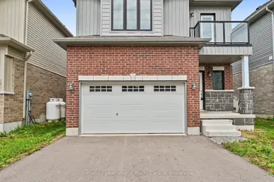 12 Hillcroft Way, Kawartha Lakes, On K0m 1a0