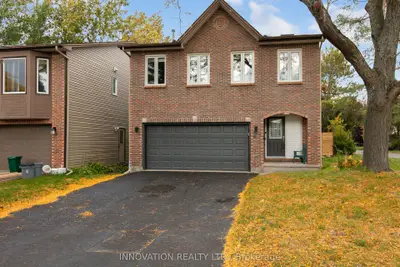 2 Hackett Street, Hunt Club - Windsor Park Village And Area, On K1v 0p8