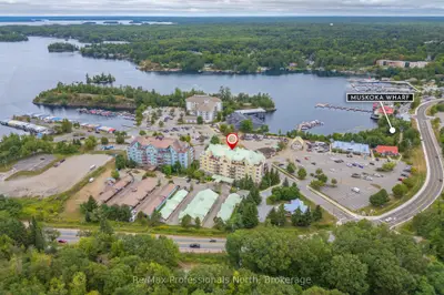 110 Steamship Bay Road 207, Gravenhurst, On P1p 1z9