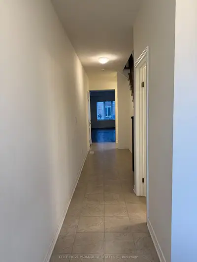 96 Sycamore Street S, Welland, On L3c 0h8