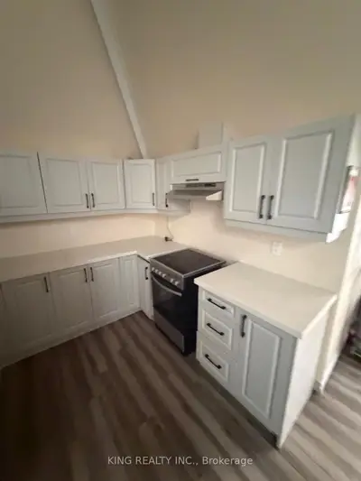 544 Dundas Street E Upper, London East, On N6b 1w8