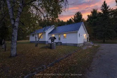 39326 Highway 41 Highway, Laurentian Valley, On K8a 6w4