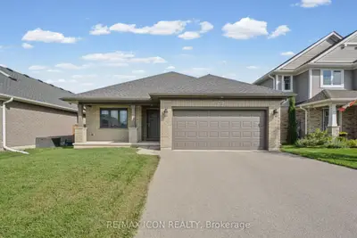 32 Foxtail Lane, St. Thomas, On N5r 0j2