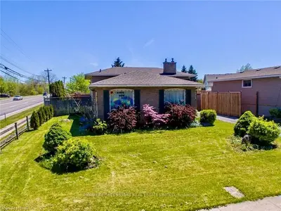 4010 Brookdale Drive, Niagara Falls, On L2h 2b3