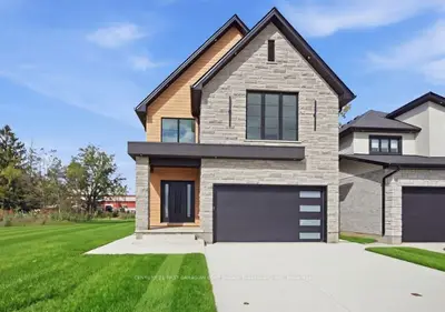 216 Knott Drive, London South, On N6l 0g6