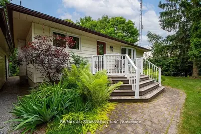 690 Post Road, Kawartha Lakes, On K0l 2x0