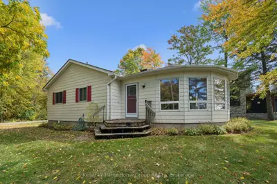 907 Ninth Street, Centre Wellington, On N0b 1j0