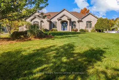 184 Sutacriti Street, Georgian Bluffs, On N0h 1s0