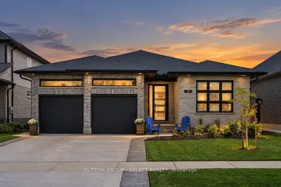 38 Royal Dornoch Drive, St. Thomas, On N5r 0k4