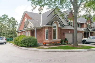 60 Ptarmigan Drive 37, Guelph, On N1c 1e5