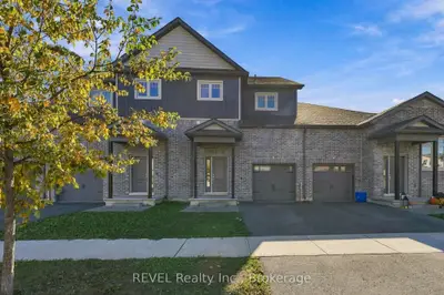 72 Markland Avenue, Prince Edward County, On K0k 2t0