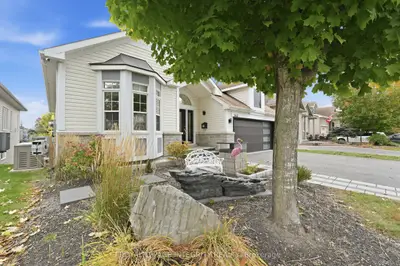 443 Landswood Way, Stittsville - Munster - Richmond, On K2s 0a4