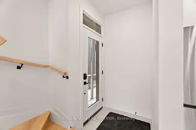 49 Fairmont Avenue B, West Centre Town, On K1y 1x4