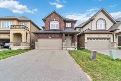 92 Bethune Avenue, Hamilton, On L0r 1p0
