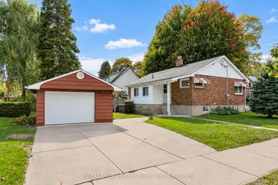 1195 4th Avenue W, Owen Sound, On N4k 4w3