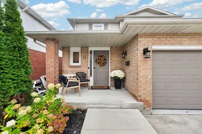 13 Capri Street, Thorold, On L2v 4w7