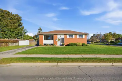 572 Elizabeth Street, Cobourg, On K9a 2a2