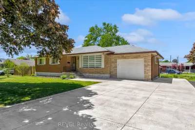 5 Armour Drive, Welland, On L3c 2n7